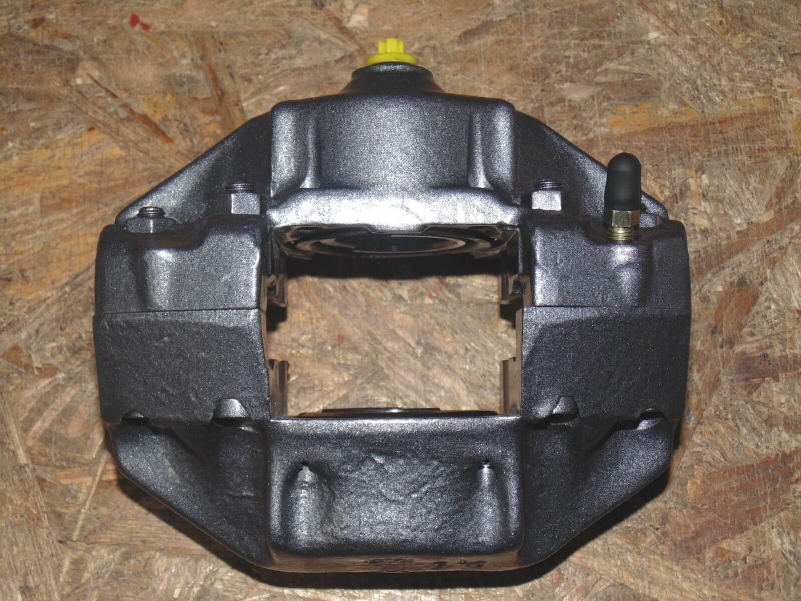 Porsche 930 brake calipers after refurb 2
