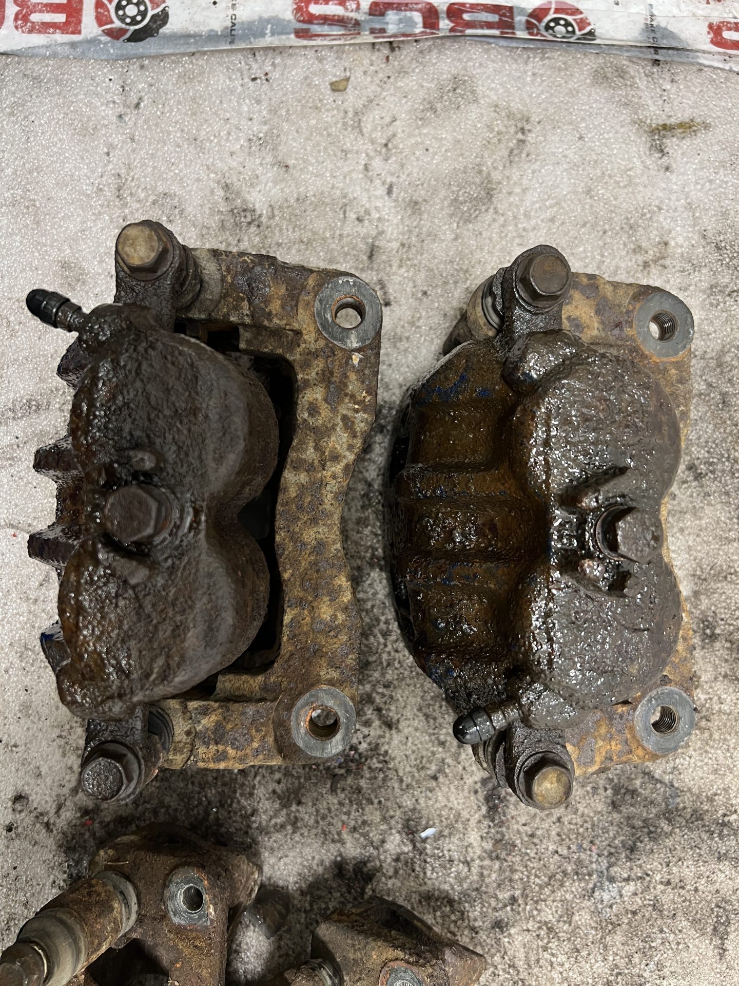 1998 Subaru Impreza Brake Calipers Refurbishment and Paint
