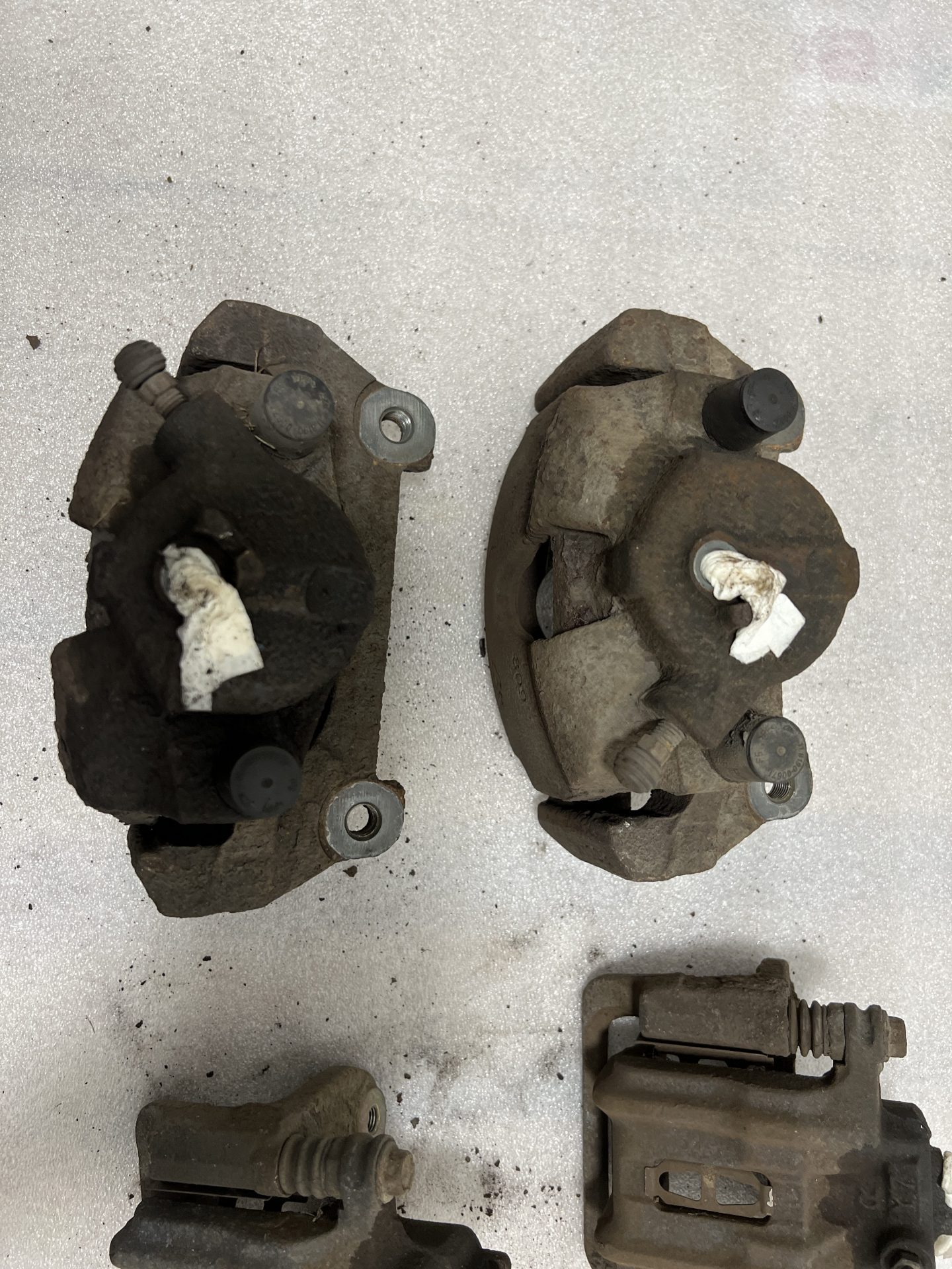 2004 Honda Accord Brake Calipers Refurbishment i001075 Professional