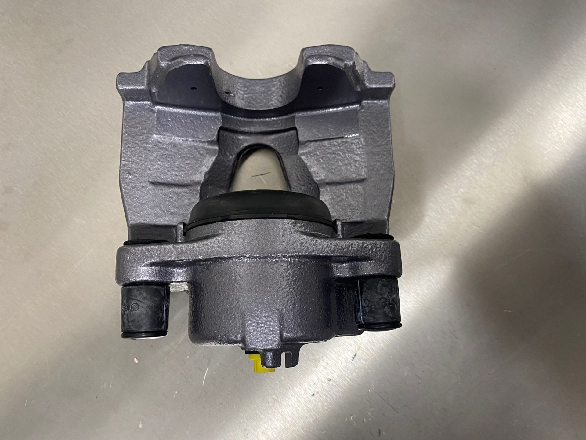 2004 Honda Accord Brake Calipers Refurbishment i001075 Professional